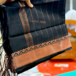 ব্ল্যাক স্ট্রাইপ ক্লাসিক শাড়ির কম্বো সেট - Image 5